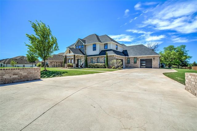 22297 Forester Lane, Edmond, OK 73025