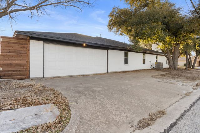 4901 Cordova Avenue, Fort Worth, TX 76132