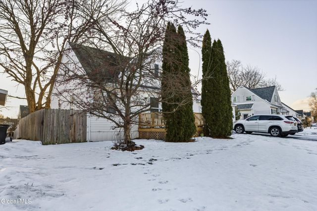 2564 Consaul Road, Schenectady, NY 12304