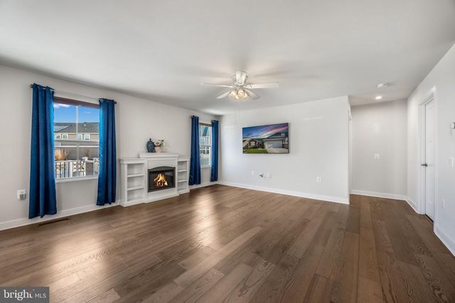 7607 LOUGHTON LN, Spotsylvania, VA 22551