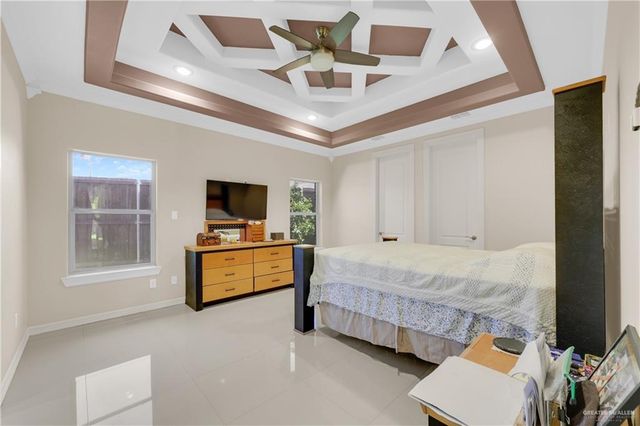 2413 Summer Breeze Avenue, Mission, TX 78572