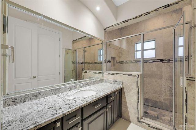 2413 Summer Breeze Avenue, Mission, TX 78572