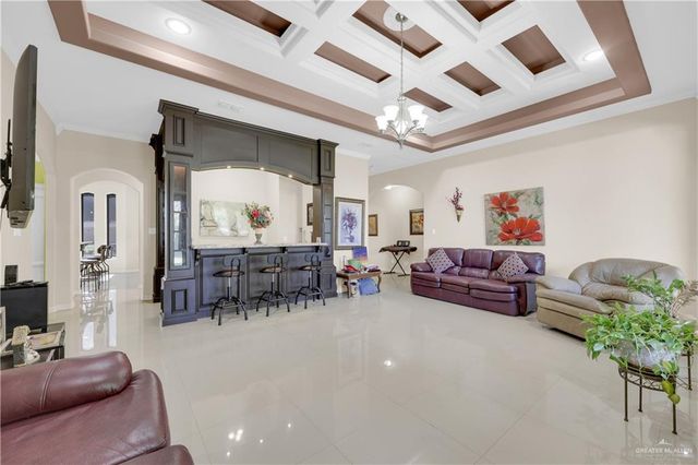 2413 Summer Breeze Avenue, Mission, TX 78572