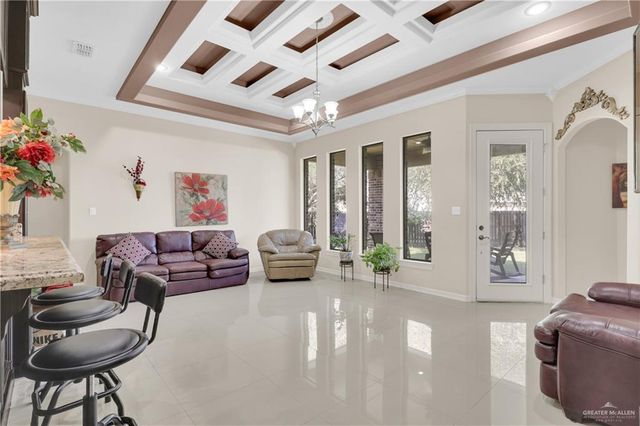 2413 Summer Breeze Avenue, Mission, TX 78572