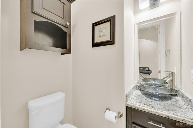 2413 Summer Breeze Avenue, Mission, TX 78572