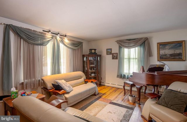 337 STEVENS AVE, Bernville, PA 19506