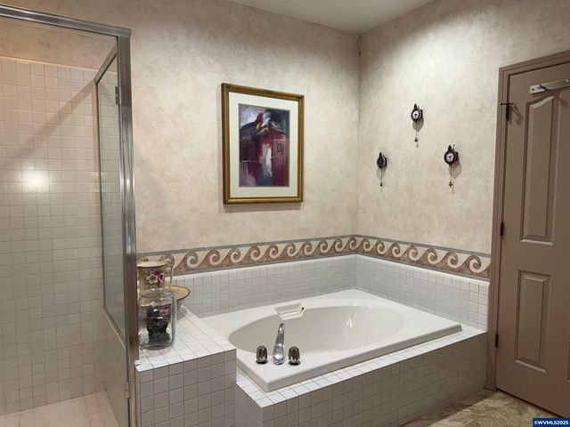 700 Palisades SE Dr, Salem, OR 97302