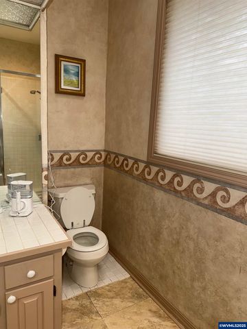 700 Palisades SE Dr, Salem, OR 97302