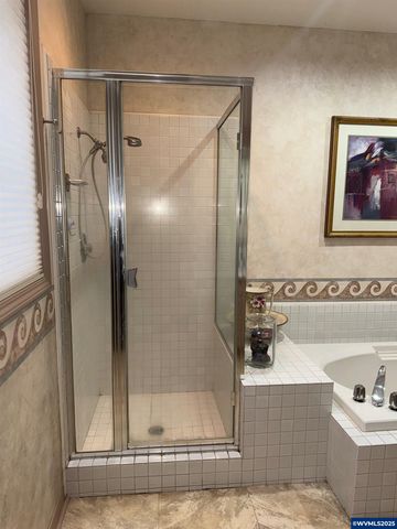 700 Palisades SE Dr, Salem, OR 97302