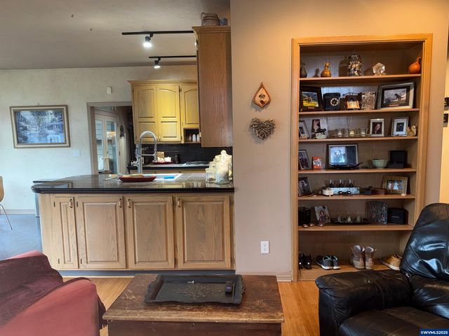 700 Palisades SE Dr, Salem, OR 97302