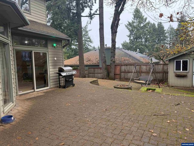 700 Palisades SE Dr, Salem, OR 97302