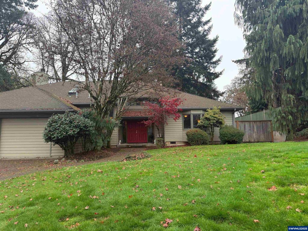 700 Palisades SE Dr, Salem, OR 97302