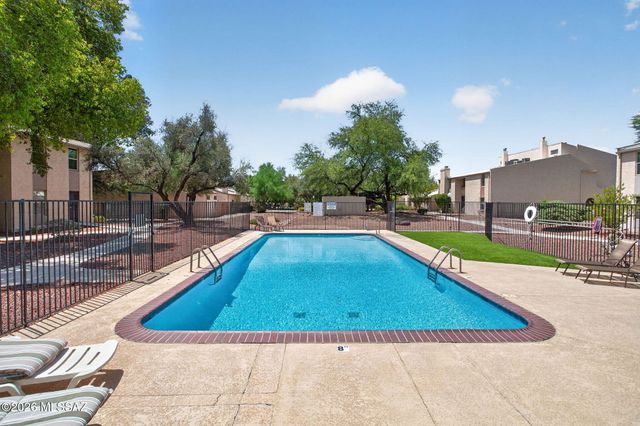 3750 N Country Club Rd Apt 41, Tucson, AZ 85716