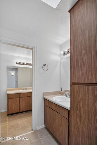 3750 N Country Club Rd Apt 41, Tucson, AZ 85716