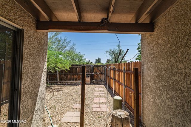3750 N Country Club Rd Apt 41, Tucson, AZ 85716