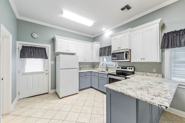 2019 Saint Mary St, Thibodaux, LA 70301