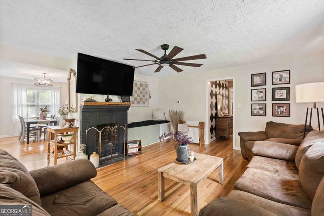 155 Mallory Drive, Lagrange, GA 30241
