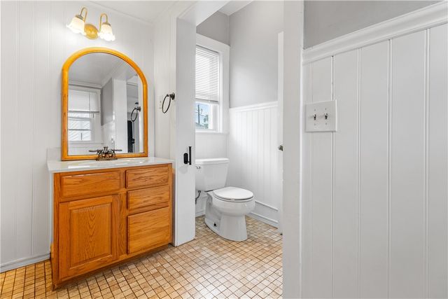 291 Maple Avenue 2, Barrington, RI 02806