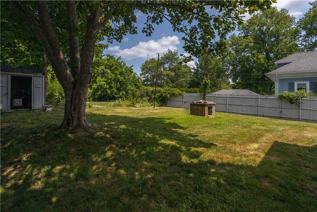 291 Maple Avenue 2, Barrington, RI 02806