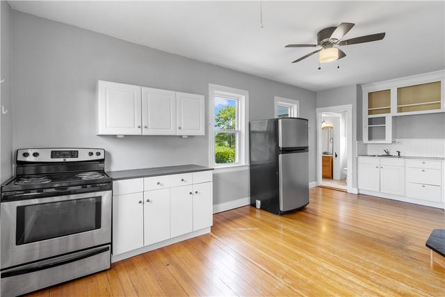 291 Maple Avenue 2, Barrington, RI 02806