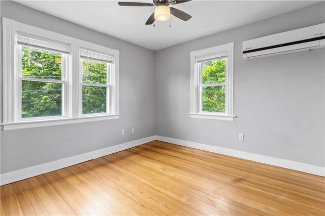 291 Maple Avenue 2, Barrington, RI 02806