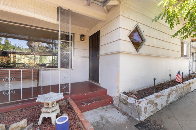 9361 Hollyhock Rd, Spring Valley, CA 91977