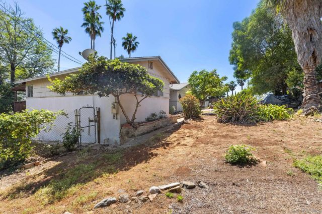 9361 Hollyhock Rd, Spring Valley, CA 91977