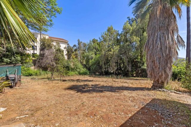 9361 Hollyhock Rd, Spring Valley, CA 91977