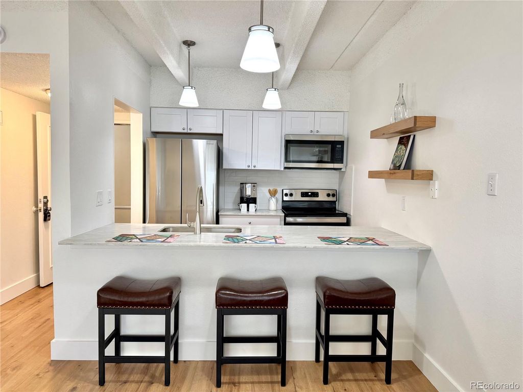 7877 E Mississippi Avenue 103, Denver, CO 80247