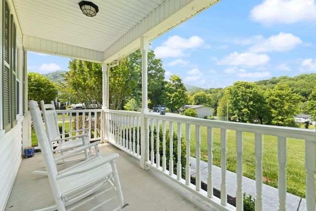 185 Pine Mountain Estates Road, Pineville, KY 40977