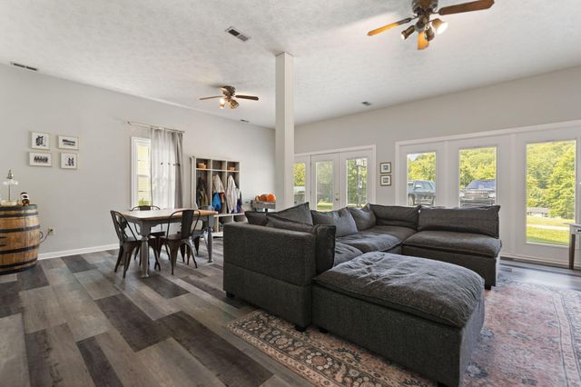 185 Pine Mountain Estates Road, Pineville, KY 40977