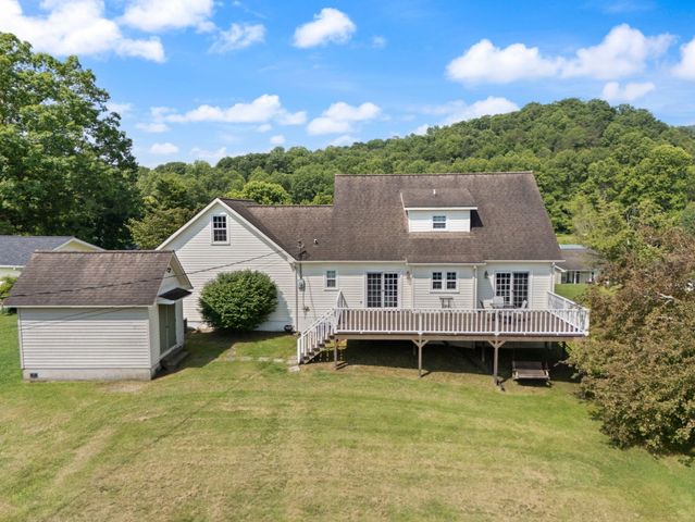 185 Pine Mountain Estates Road, Pineville, KY 40977