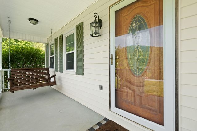 185 Pine Mountain Estates Road, Pineville, KY 40977