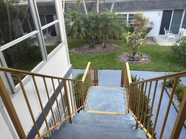 160 PLYMOUTH V, West Palm Beach, FL 33417