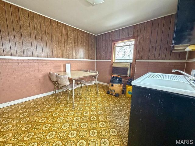 1018 Frick Avenue, Warrenton, MO 63383