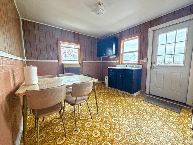 1018 Frick Avenue, Warrenton, MO 63383