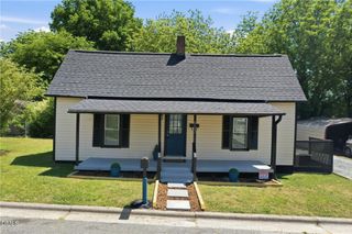 607 Seymour Street, Graham, NC 27253