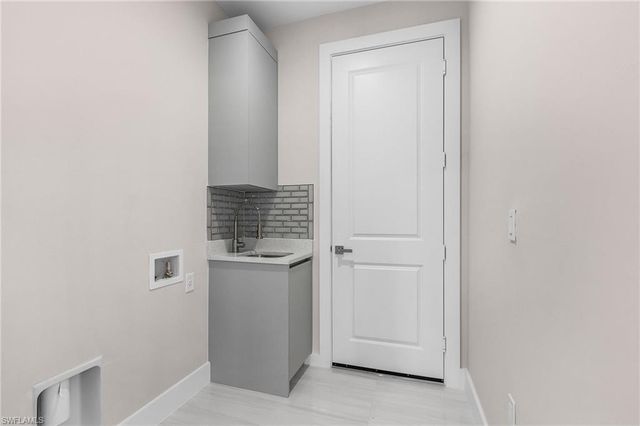 2158 Desoto BLVD S, Naples, FL 34117