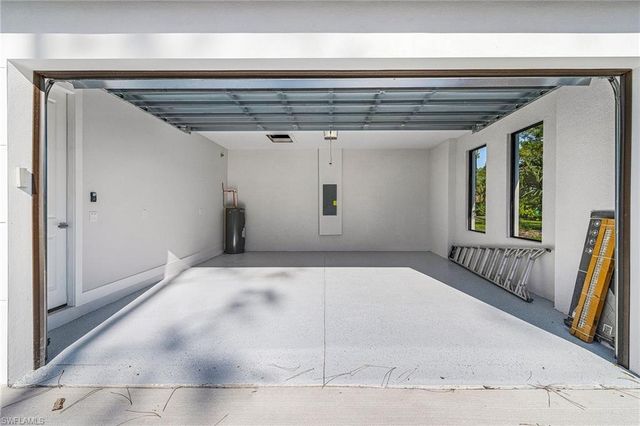 2158 Desoto BLVD S, Naples, FL 34117