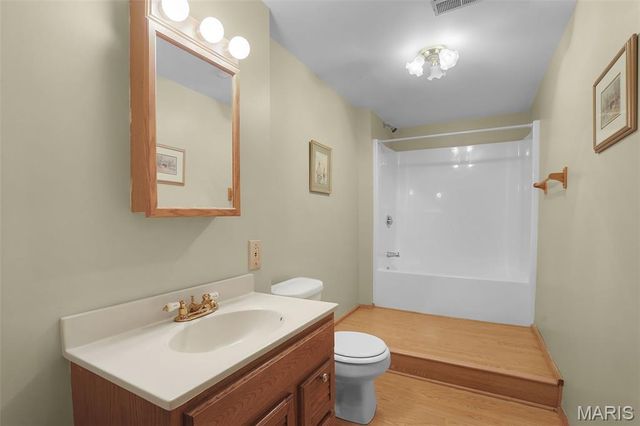 2160 Apache Trail, Pacific, MO 63069