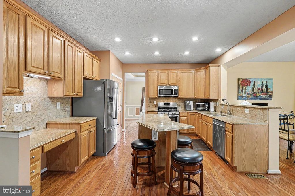 Image 6 of property listing at 3008 LEWIS LN, Havre De Grace, MD 21078