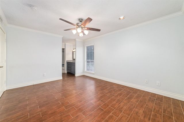 2300 Augusta Drive 24, Houston, TX 77057