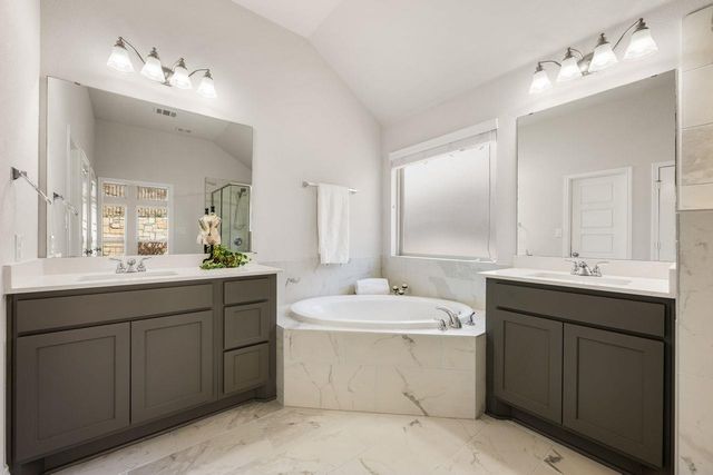128 Saturnia DR, Georgetown, TX 78628