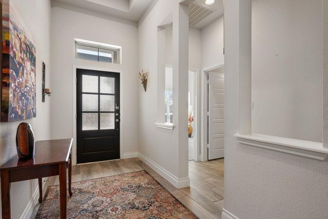 128 Saturnia DR, Georgetown, TX 78628