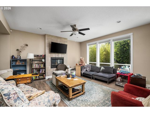 5236 Se HENDERSON St, Portland, OR 97206