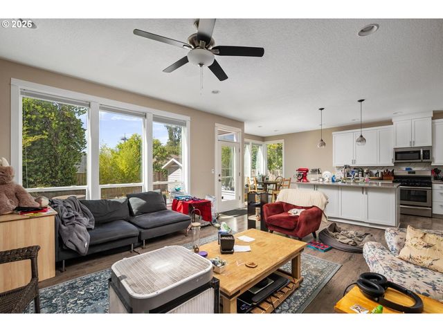 5236 Se HENDERSON St, Portland, OR 97206