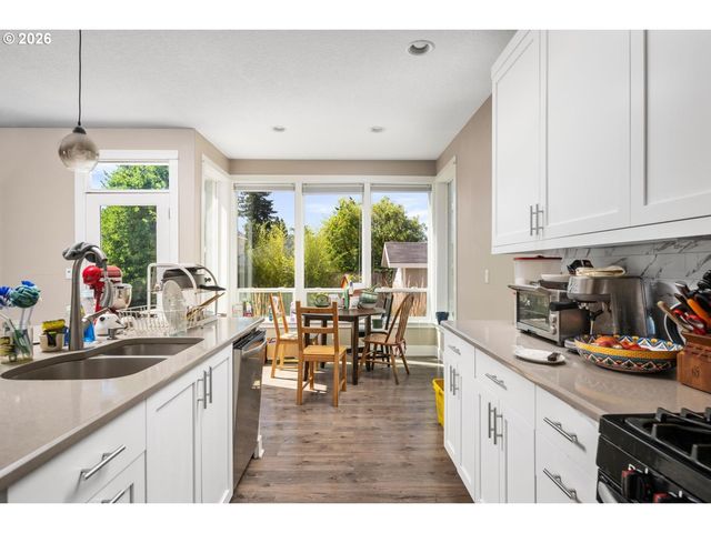 5236 Se HENDERSON St, Portland, OR 97206