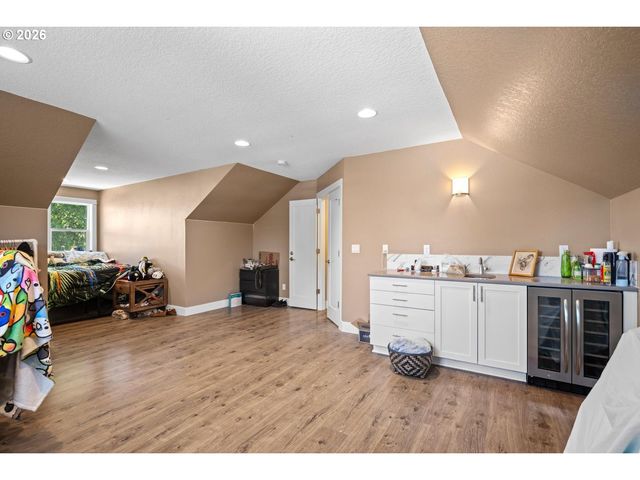 5236 Se HENDERSON St, Portland, OR 97206
