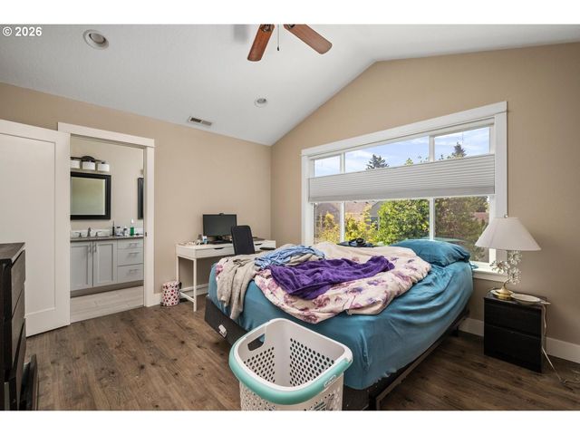 5236 Se HENDERSON St, Portland, OR 97206