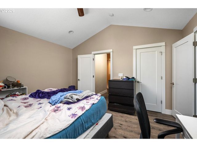 5236 Se HENDERSON St, Portland, OR 97206